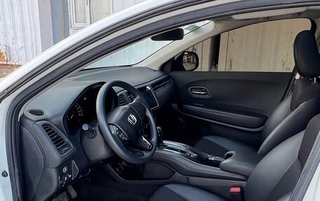 Honda Vezel, 2022 год, 1 211 000 рублей, 11 фотография