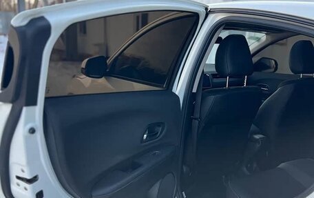 Honda Vezel, 2022 год, 1 211 000 рублей, 10 фотография