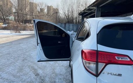 Honda Vezel, 2022 год, 1 211 000 рублей, 14 фотография