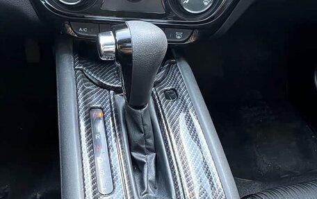 Honda Vezel, 2022 год, 1 211 000 рублей, 16 фотография