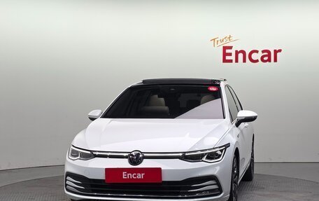 Volkswagen Golf VIII, 2023 год, 2 100 000 рублей, 3 фотография