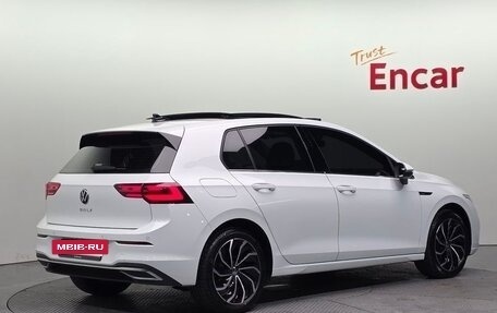 Volkswagen Golf VIII, 2023 год, 2 100 000 рублей, 4 фотография