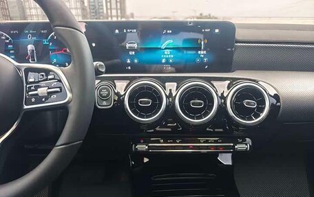 Mercedes-Benz A-Класс, 2021 год, 1 900 620 рублей, 14 фотография