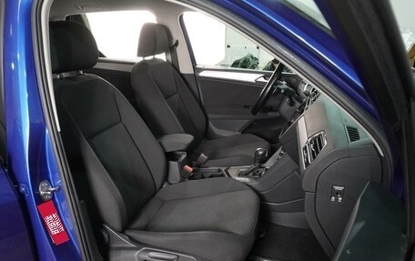 Volkswagen Tiguan II, 2020 год, 2 494 000 рублей, 8 фотография