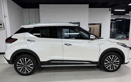 Nissan Kicks I, 2022 год, 1 210 000 рублей, 4 фотография