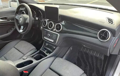 Mercedes-Benz CLA, 2017 год, 1 410 000 рублей, 14 фотография