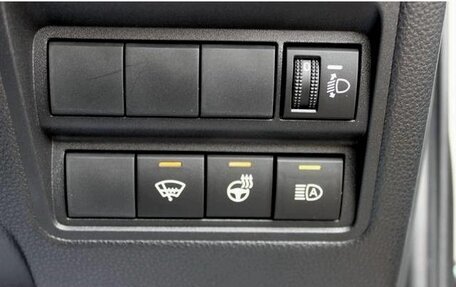 Toyota Yaris, 2022 год, 1 032 000 рублей, 14 фотография