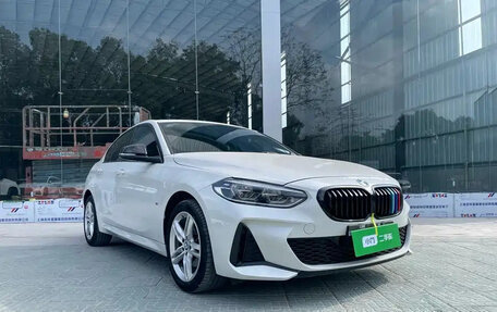 BMW 1 серия, 2023 год, 1 780 000 рублей, 3 фотография