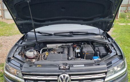 Volkswagen Tiguan II, 2017 год, 2 050 000 рублей, 5 фотография