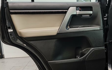 Toyota Land Cruiser 200, 2008 год, 2 989 000 рублей, 33 фотография