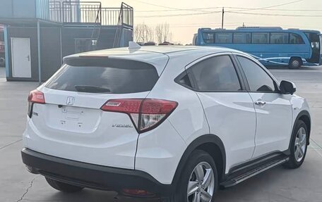 Honda Vezel, 2022 год, 1 603 153 рублей, 3 фотография