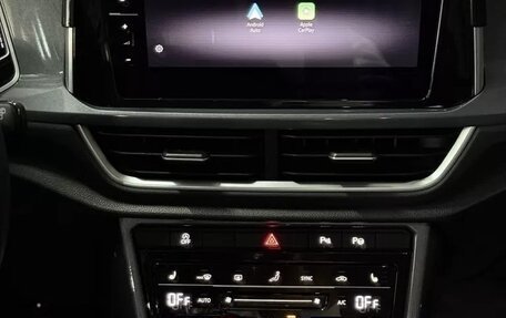 Volkswagen T-Roc I, 2021 год, 1 310 000 рублей, 9 фотография