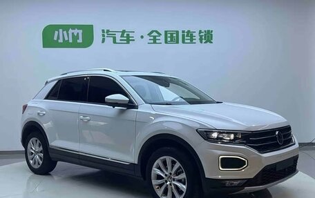 Volkswagen T-Roc I, 2022 год, 1 800 000 рублей, 3 фотография