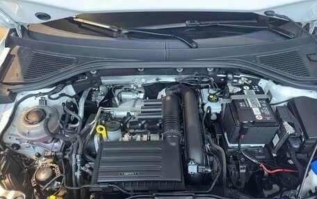 Volkswagen T-Roc I, 2022 год, 1 800 000 рублей, 20 фотография