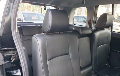 Toyota ISis I, 2015 год, 996 000 рублей, 32 фотография