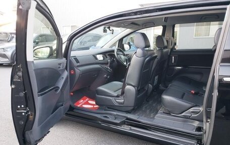 Toyota ISis I, 2015 год, 996 000 рублей, 24 фотография