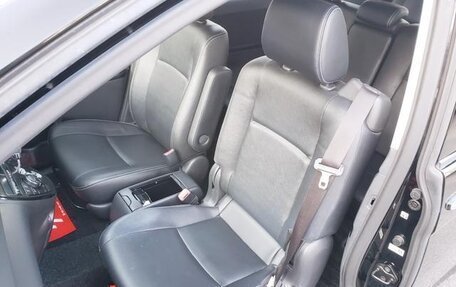 Toyota ISis I, 2015 год, 996 000 рублей, 25 фотография