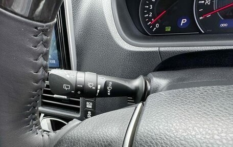 Toyota Noah III, 2021 год, 2 388 000 рублей, 12 фотография