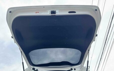 Toyota Noah III, 2021 год, 2 388 000 рублей, 33 фотография