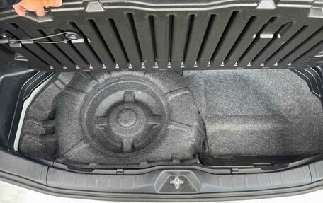 Toyota Noah III, 2021 год, 2 388 000 рублей, 34 фотография