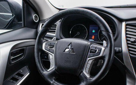 Mitsubishi Pajero Sport III рестайлинг, 2016 год, 2 898 000 рублей, 15 фотография