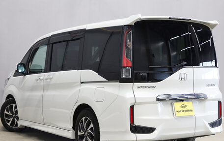 Honda Stepwgn IV, 2020 год, 2 399 000 рублей, 6 фотография