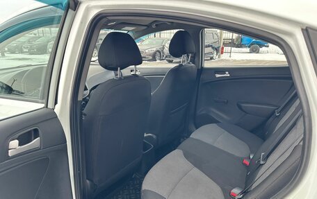 Hyundai Solaris II рестайлинг, 2011 год, 859 000 рублей, 18 фотография