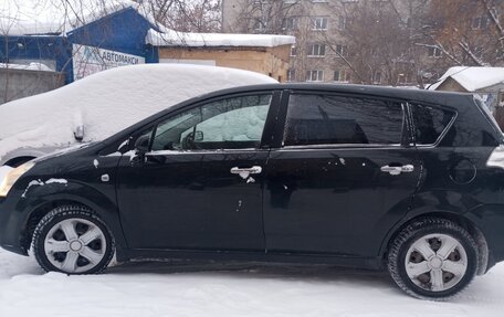 Toyota Corolla Verso I, 2006 год, 700 000 рублей, 3 фотография