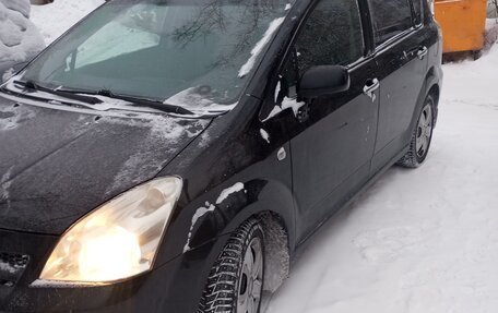 Toyota Corolla Verso I, 2006 год, 700 000 рублей, 2 фотография