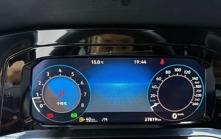 Volkswagen Golf VIII, 2023 год, 2 045 000 рублей, 4 фотография