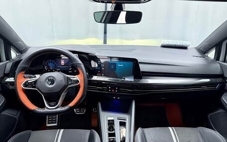 Volkswagen Golf VIII, 2023 год, 2 045 000 рублей, 7 фотография