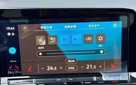 Volkswagen Golf VIII, 2023 год, 2 045 000 рублей, 5 фотография