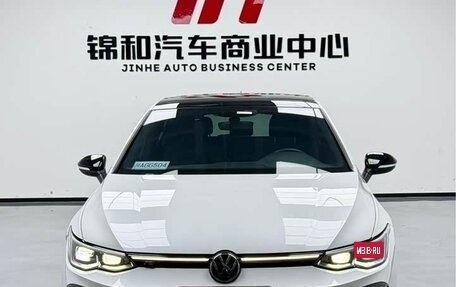 Volkswagen Golf VIII, 2023 год, 2 045 000 рублей, 2 фотография