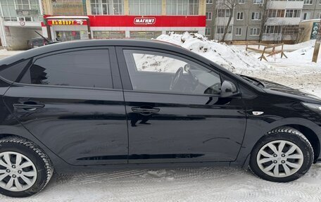 Hyundai Solaris II рестайлинг, 2020 год, 2 000 000 рублей, 7 фотография