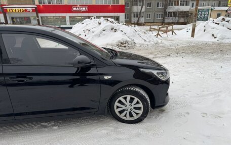 Hyundai Solaris II рестайлинг, 2020 год, 2 000 000 рублей, 6 фотография