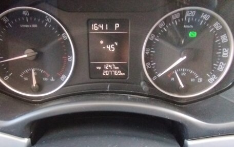 Skoda Octavia, 2011 год, 780 000 рублей, 10 фотография