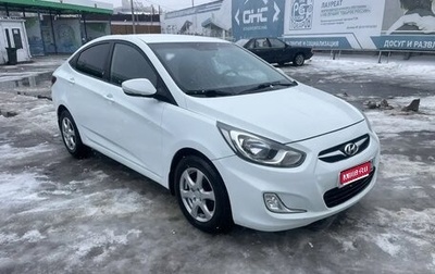 Hyundai Solaris II рестайлинг, 2011 год, 670 000 рублей, 1 фотография