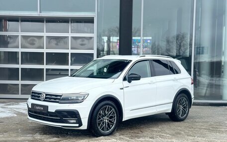 Volkswagen Tiguan II, 2018 год, 3 135 000 рублей, 1 фотография
