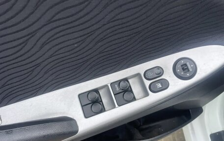 Hyundai Solaris II рестайлинг, 2011 год, 670 000 рублей, 10 фотография