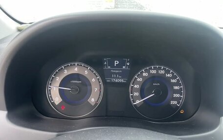 Hyundai Solaris II рестайлинг, 2011 год, 670 000 рублей, 14 фотография