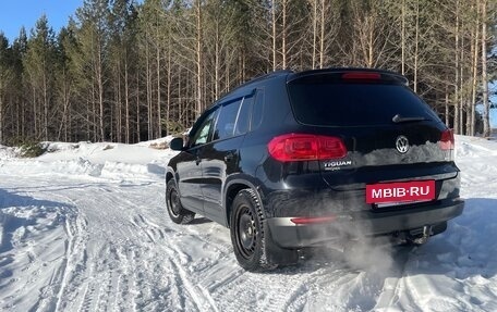 Volkswagen Tiguan I, 2011 год, 1 120 000 рублей, 2 фотография