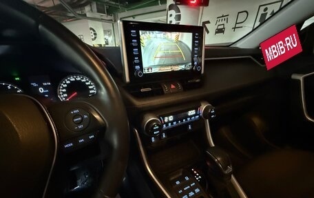 Toyota RAV4, 2020 год, 2 500 000 рублей, 6 фотография