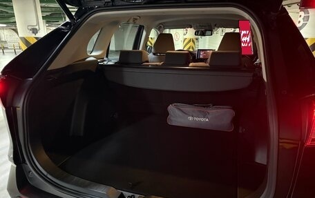Toyota RAV4, 2020 год, 2 500 000 рублей, 5 фотография