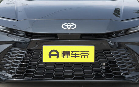 Toyota Camry, 2025 год, 3 380 000 рублей, 10 фотография