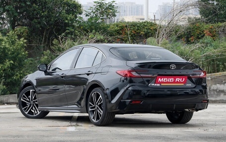 Toyota Camry, 2025 год, 3 380 000 рублей, 5 фотография