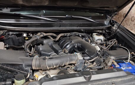 Toyota Land Cruiser Prado 150 рестайлинг 2, 2009 год, 2 650 000 рублей, 6 фотография