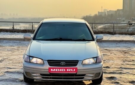 Toyota Camry, 1998 год, 375 000 рублей, 9 фотография