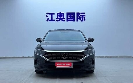 Volkswagen Passat B8 рестайлинг, 2023 год, 2 240 000 рублей, 2 фотография