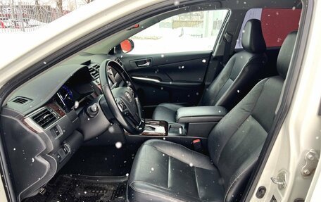 Toyota Camry, 2017 год, 2 480 000 рублей, 16 фотография