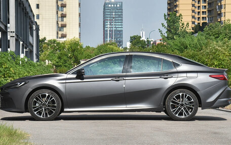 Toyota Camry, 2025 год, 3 370 000 рублей, 4 фотография